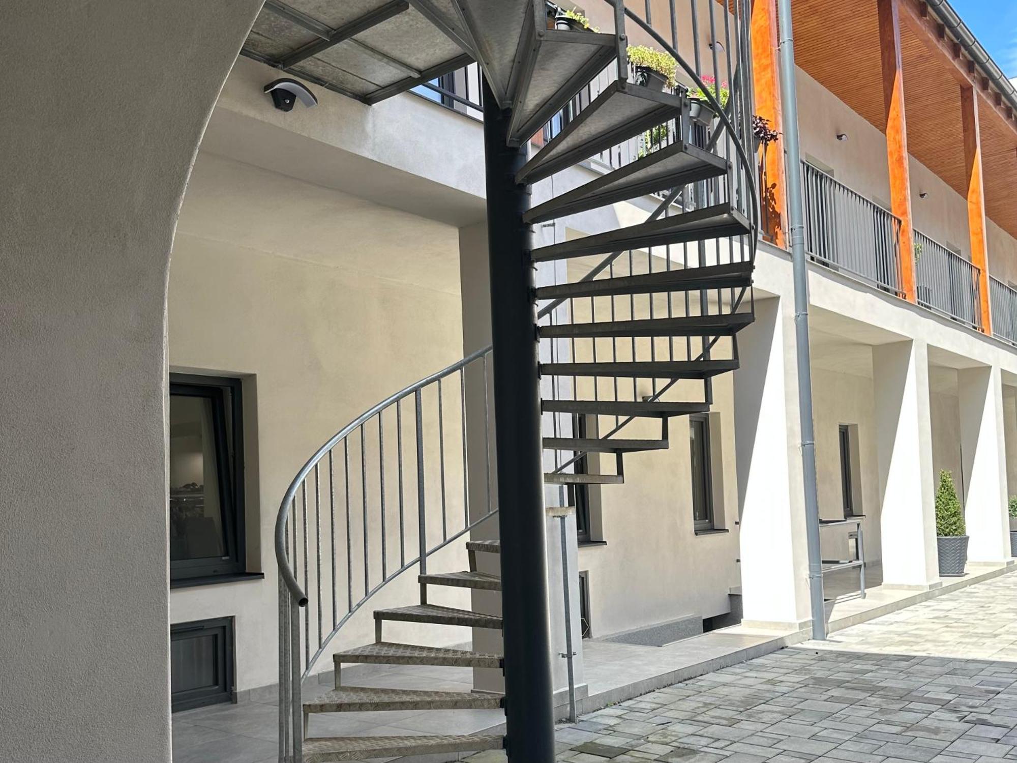 No 21 Apartment I Košice Buitenkant foto